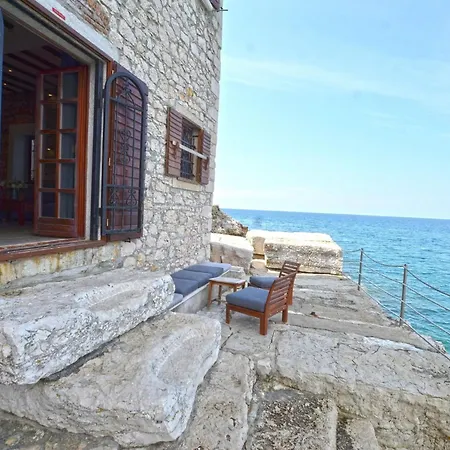 Waterside Cove Oasis - One Bedroom With Sea View Διαμέρισμα *